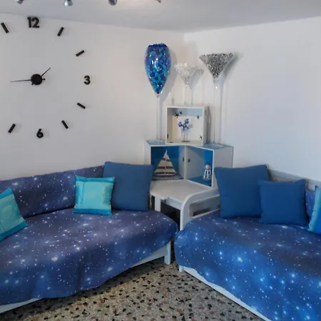 Apartment Right On The Beach- Beachfront-best Unit -paros *