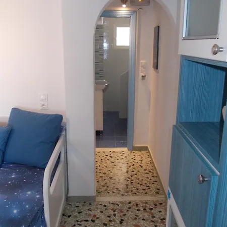 Apartment Right On The Beach- Beachfront-best Unit -paros *