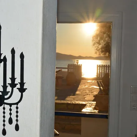 Apartment Right On The Beach- Beachfront-best Unit -paros