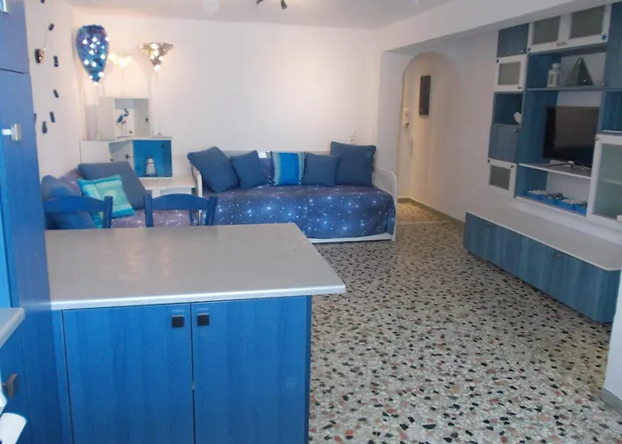 Right On The Beach- Beachfront-best Unit -paros アパート Alikí