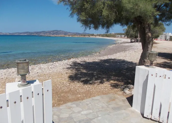 Апартаменты Right On The Beach- Beachfront-best Unit -paros